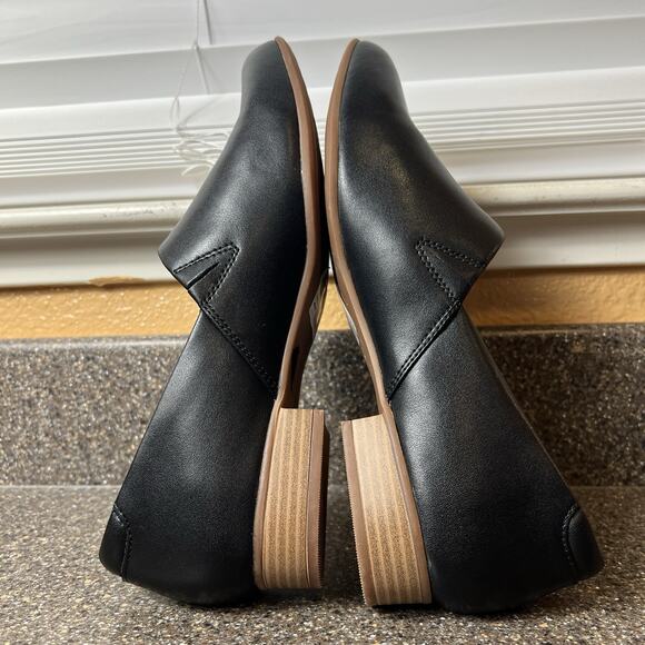 Clarks Colllection Womens 10M Comfort Casual Classic Black Leather Slip On Flats - Picture 6 of 11